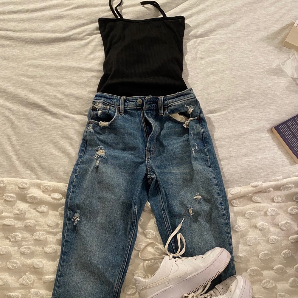 Abercrombie High Rise Mom Jeans!